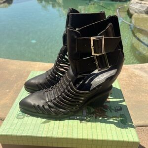 Jeffrey Campbell black all real leather boot size 9